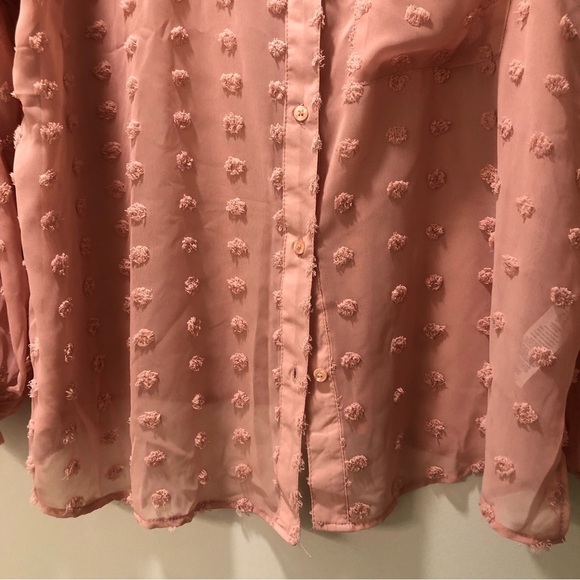 Asos Women’s Textured Pink Button Down Top - Picture 6 of 9